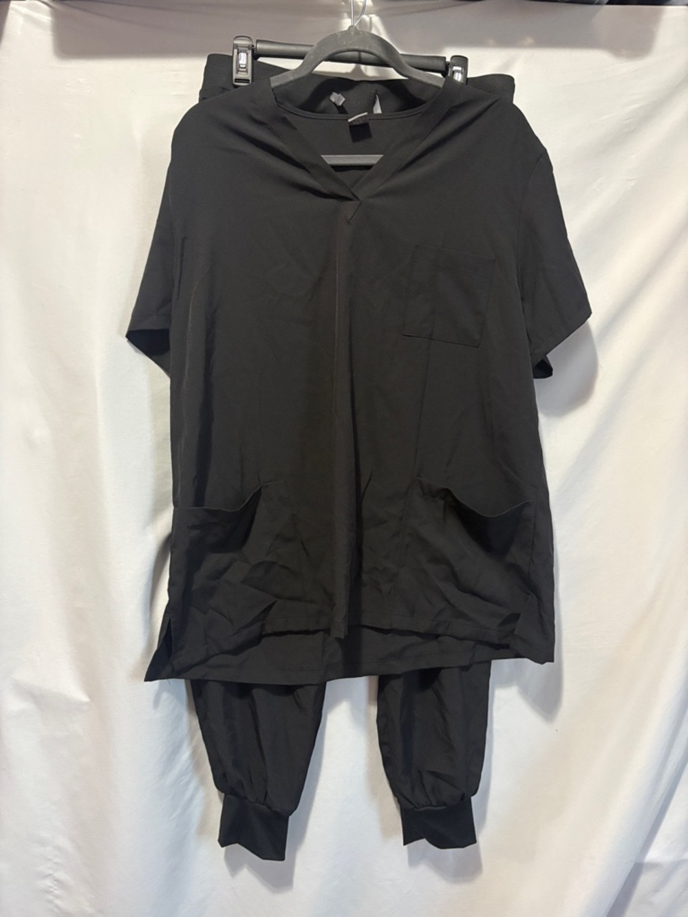 Black Two-Piece Scrub Set - Short Sleeve Top & Jogger Pants